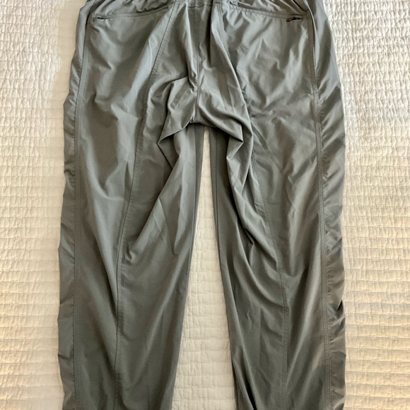 Athleta Gray Capris - Picture 3 of 3